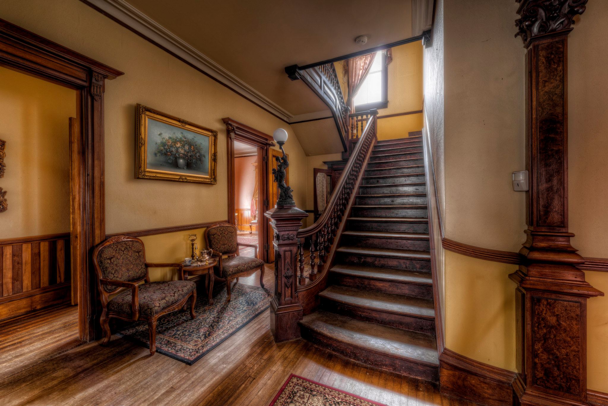 what-s-it-like-living-in-a-haunted-house-zillow-porchlight