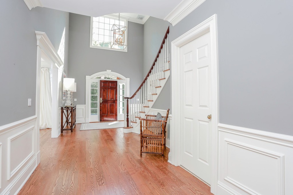 Elisabeth Hasselback's foyer