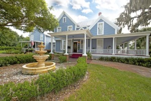 Front Exterior 7