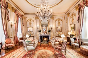 Joan Rivers living room