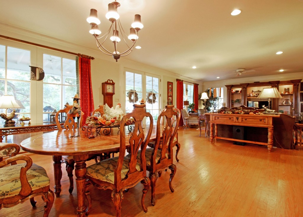 Magnolia dining room