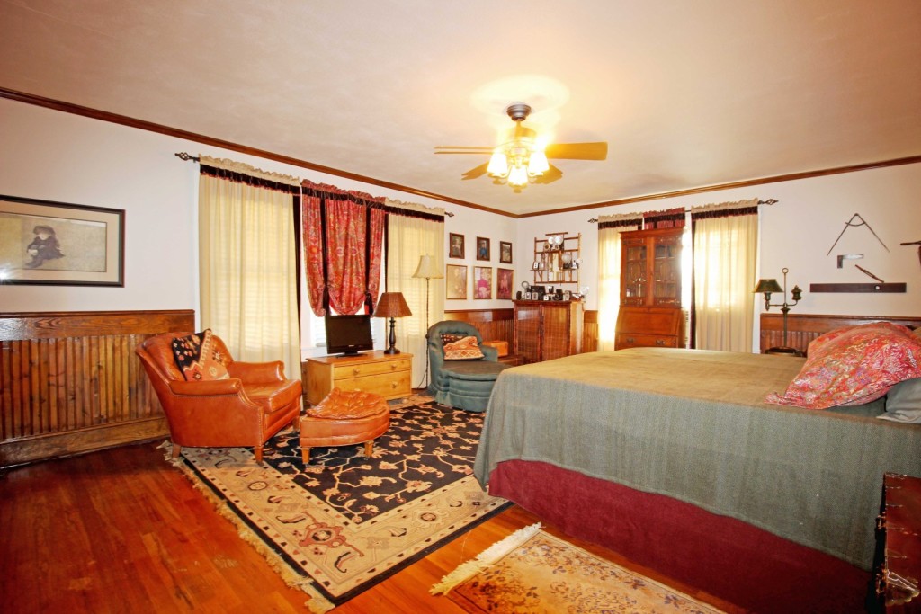 Magnolia reading room