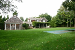 Renee Zellweger's backyard