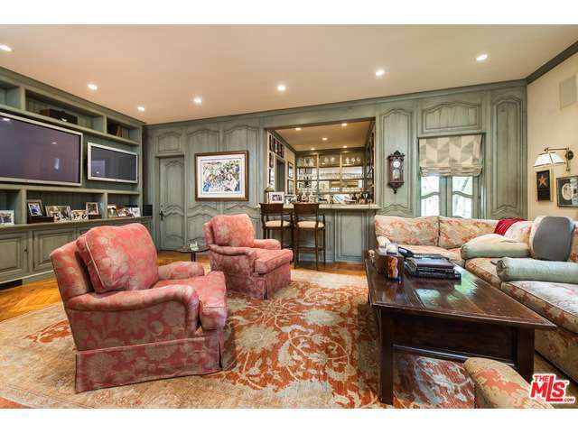 Sharon Osbourne's den