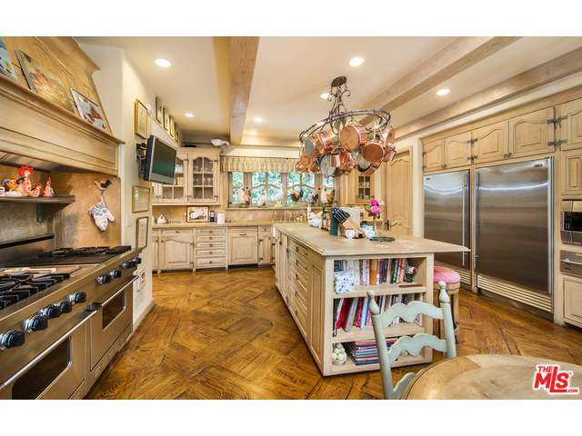 Sharon Osbourne's kitchen
