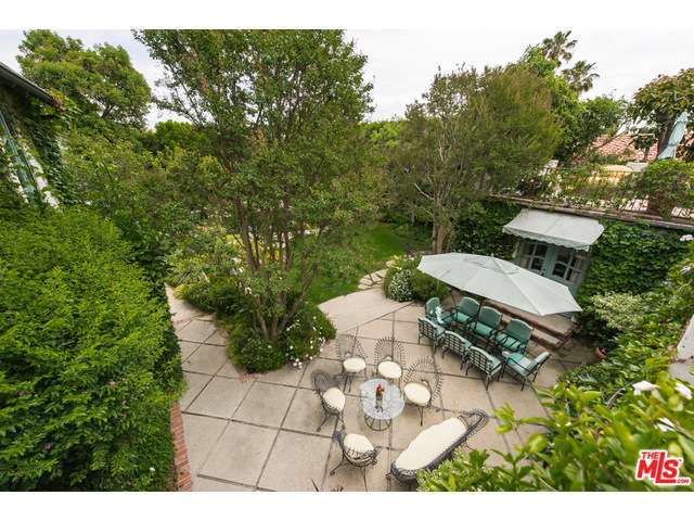 Sharon Osbourne's patio