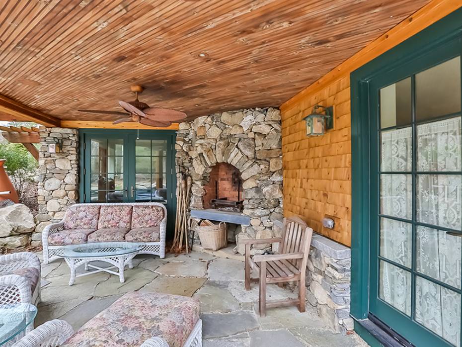 House of the Week SunPowered Luxury in New England Zillow Porchlight