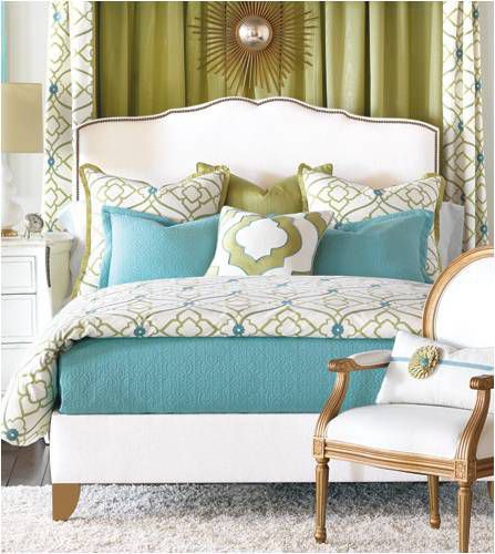 Blue and green is a popular color palette.